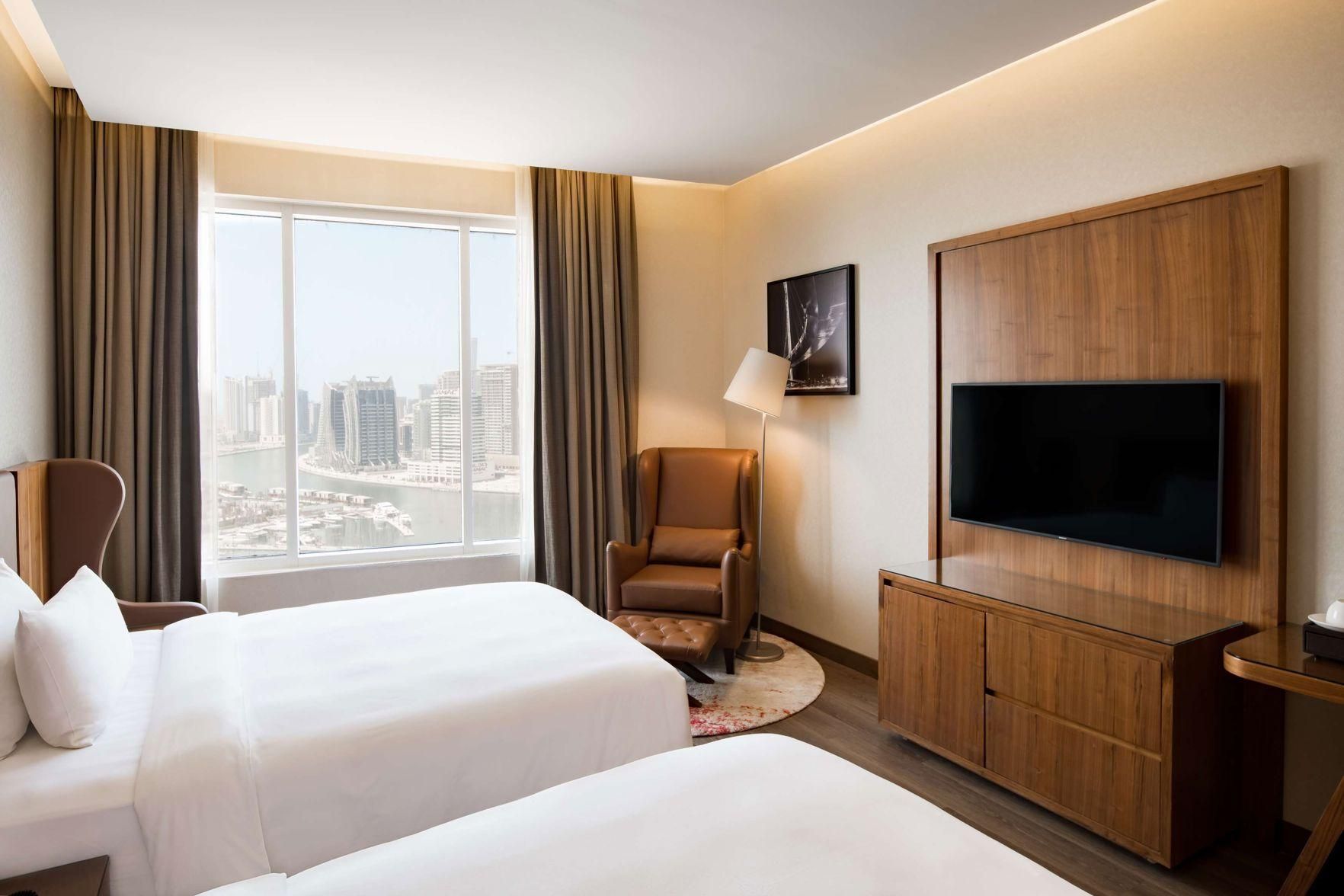 Radisson Blu Hotel, Dubai Canal View Standard Room 23