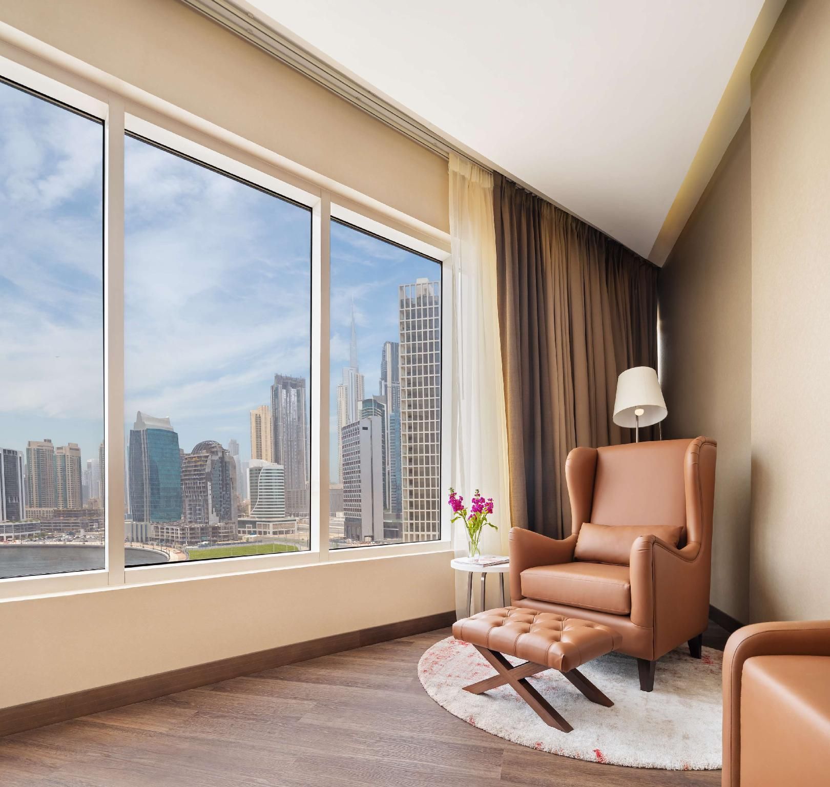 Radisson Blu Hotel, Dubai Canal View Standard Room 42