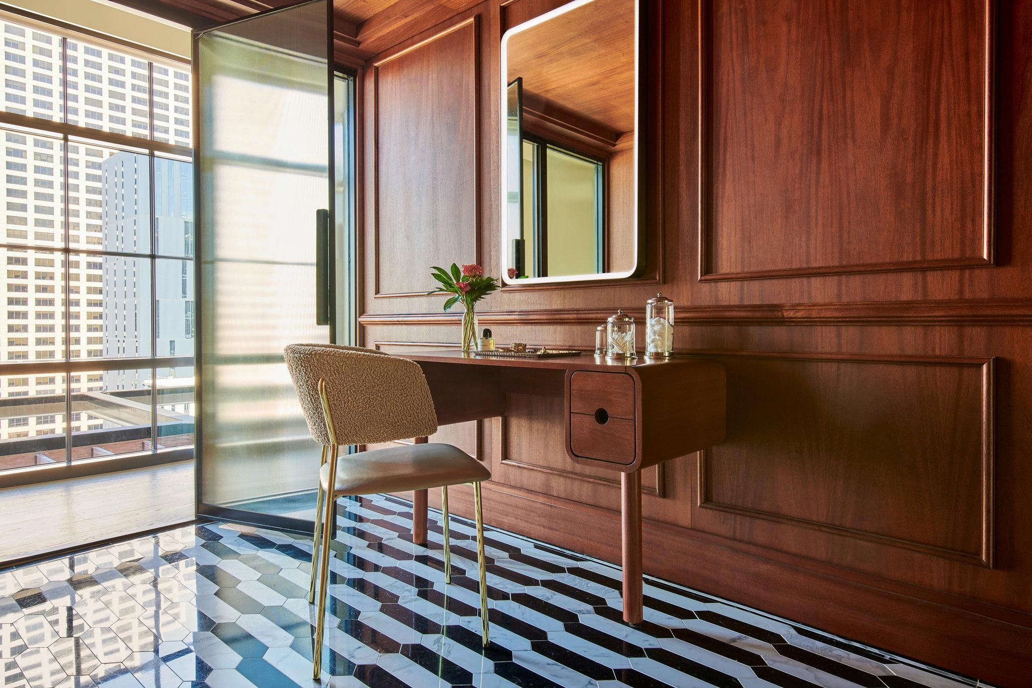 Richards Penthouse Flat