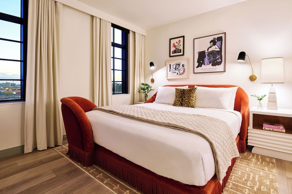 Grand Suite, 1 King Bed, Balcony, City View (Chamber, ADA)