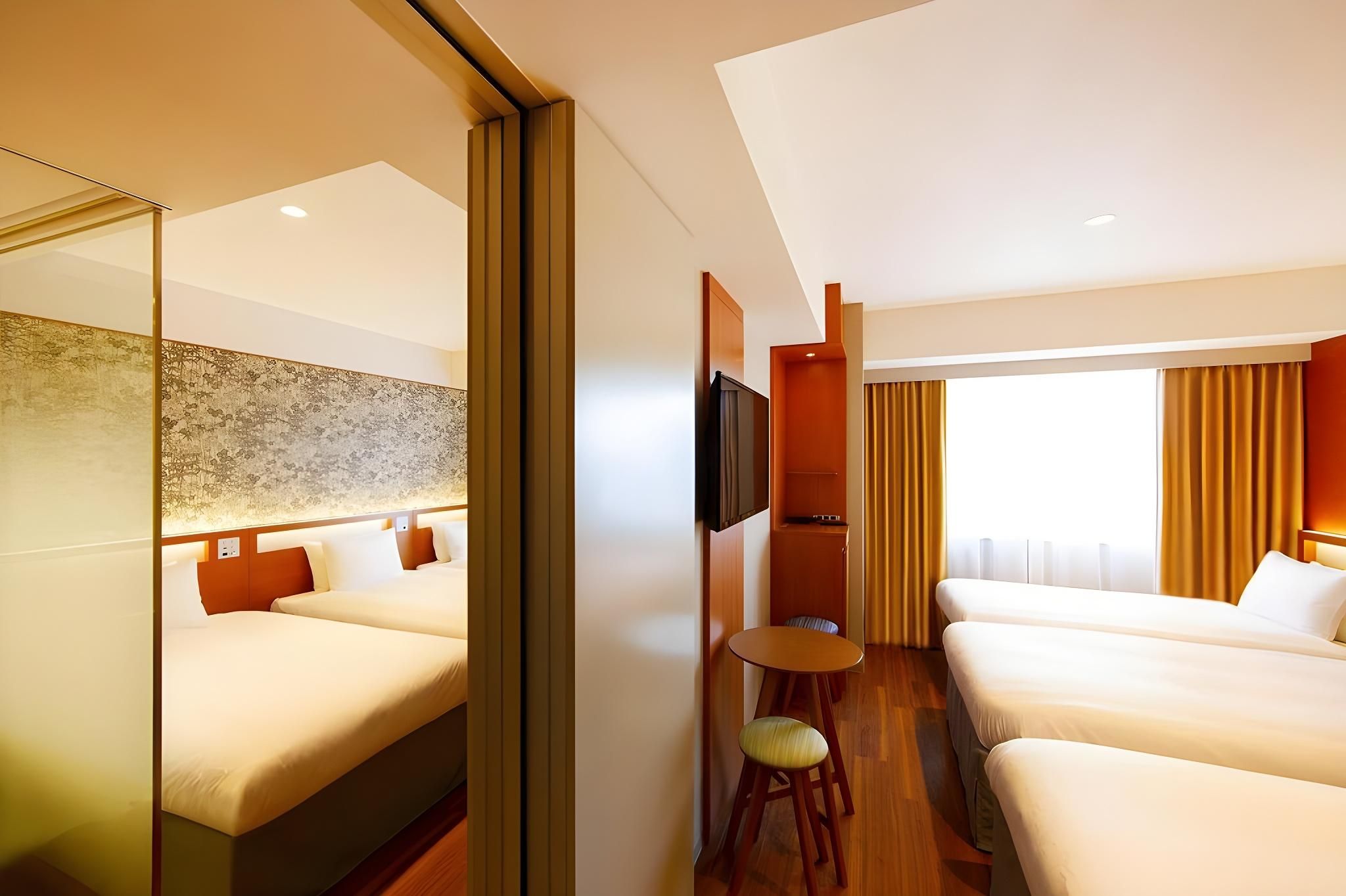 Connecting Rooms for 5 People - Non-Smoking