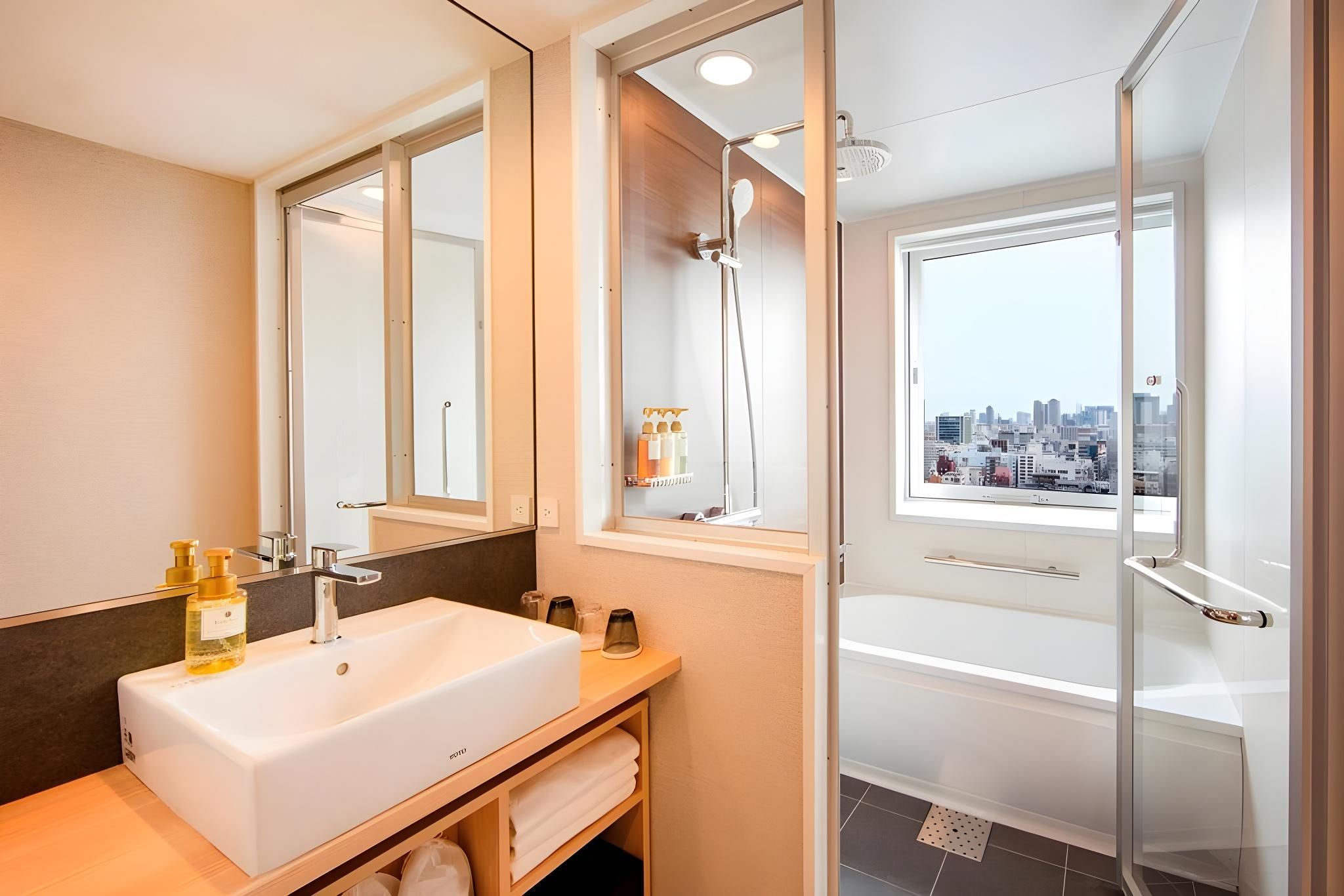 undefined karaksa hotel grande Shin-Osaka Tower 6