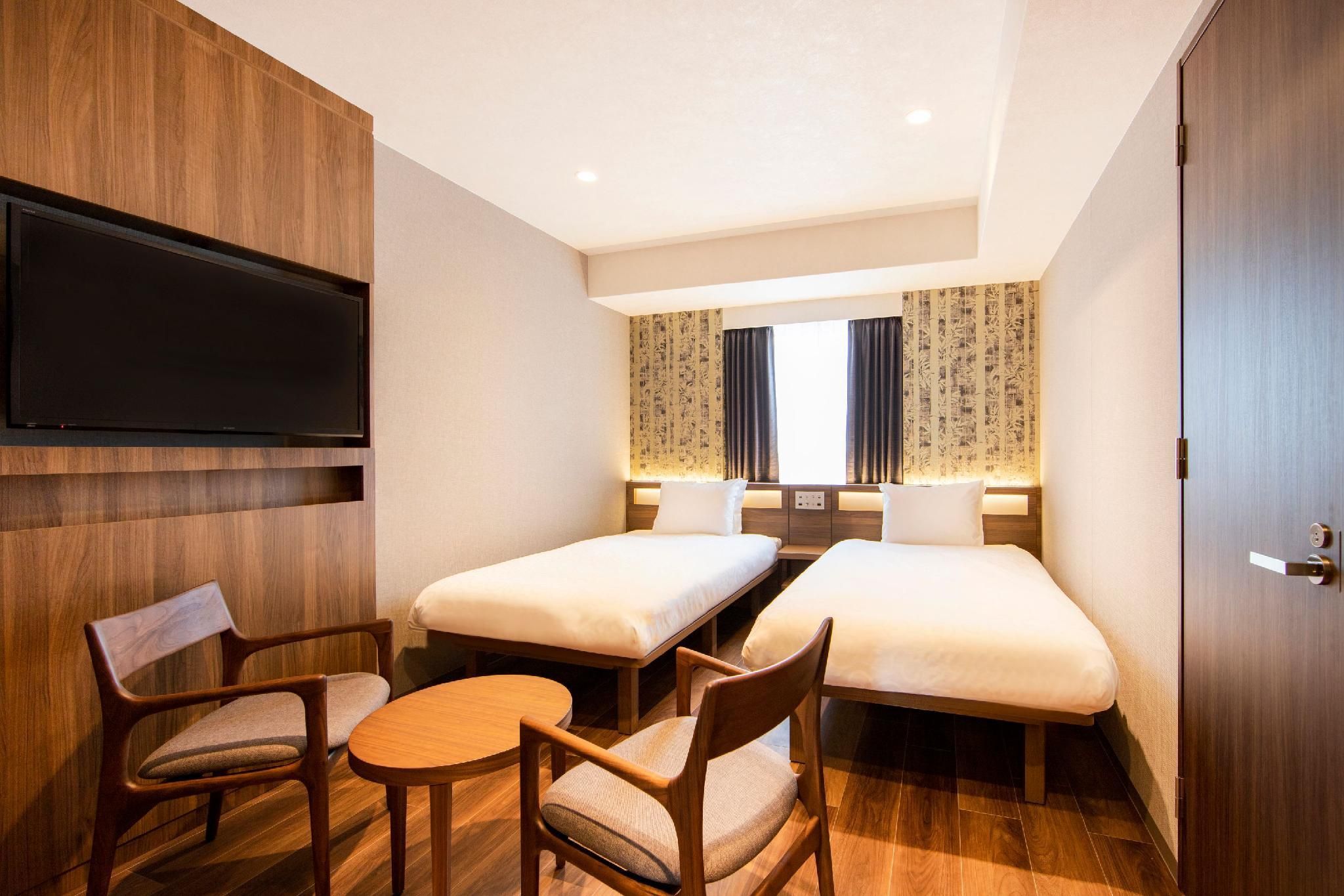 High Floor Superior Twin Room - Non-Smoking