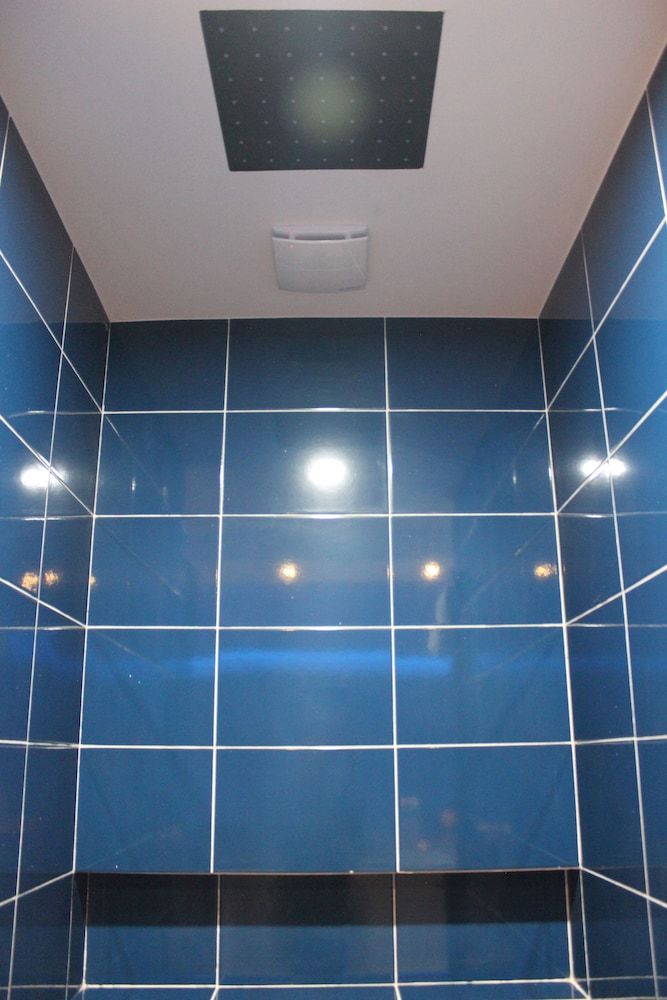 Grand Prix-WeEnjoyHotels-Aeropuerto We family doble 17