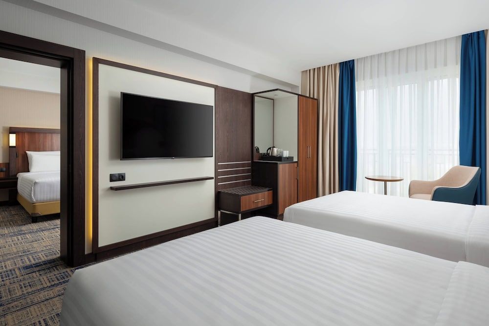 undefined Courtyard by Marriott Tashkent 4