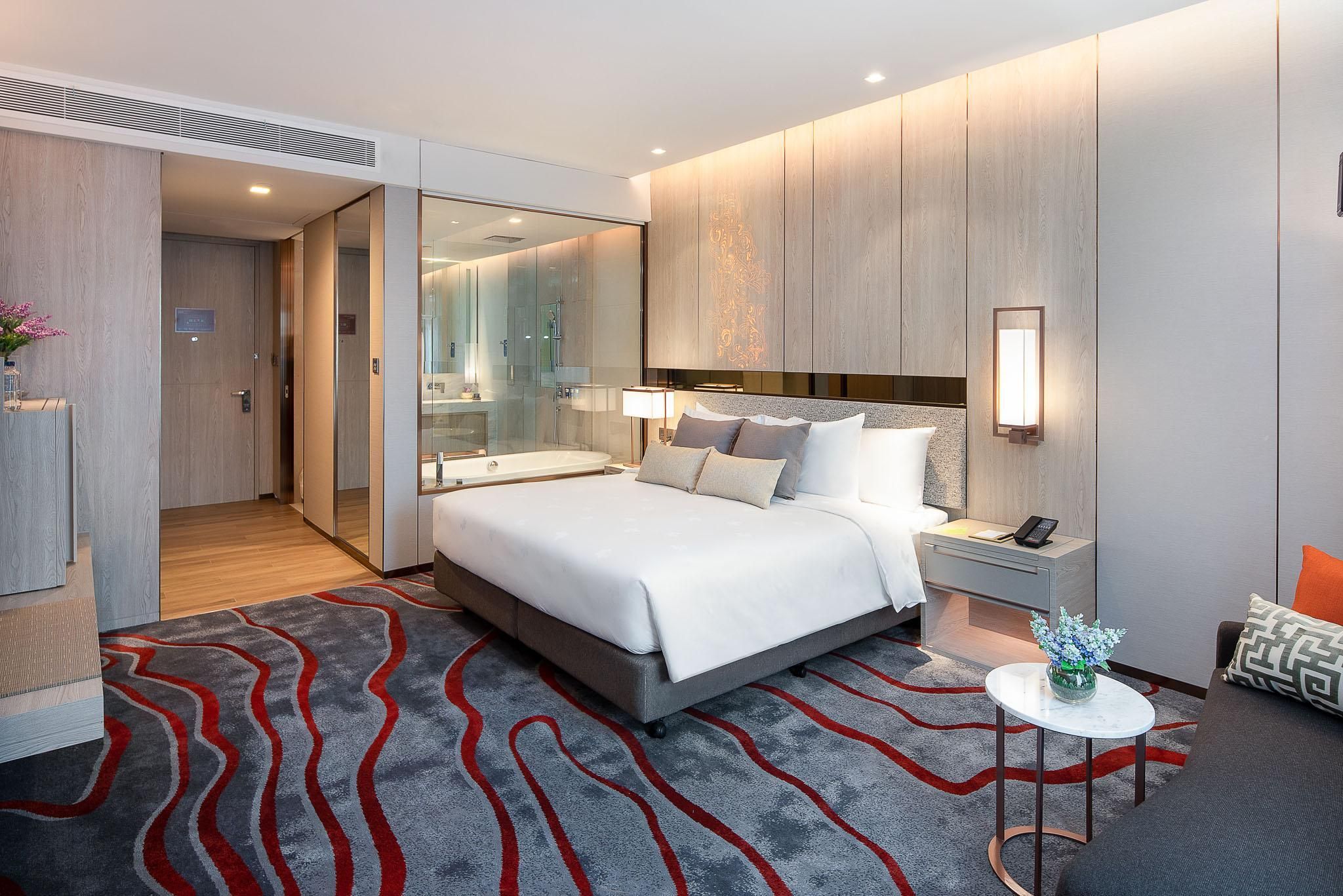 Hotel Nikko Bangkok Superior King Bed Room