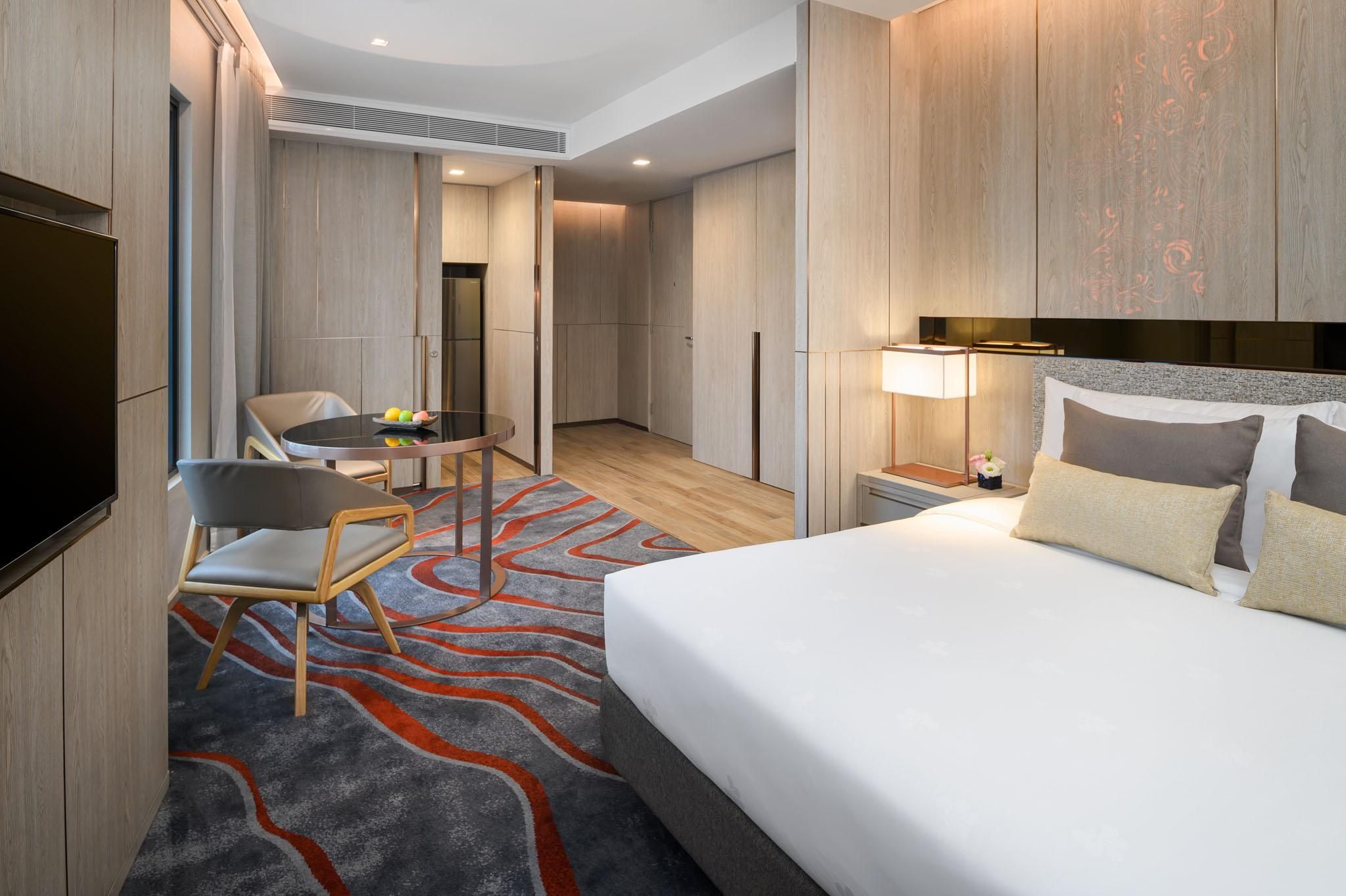 Premier Plus Room with King Bed