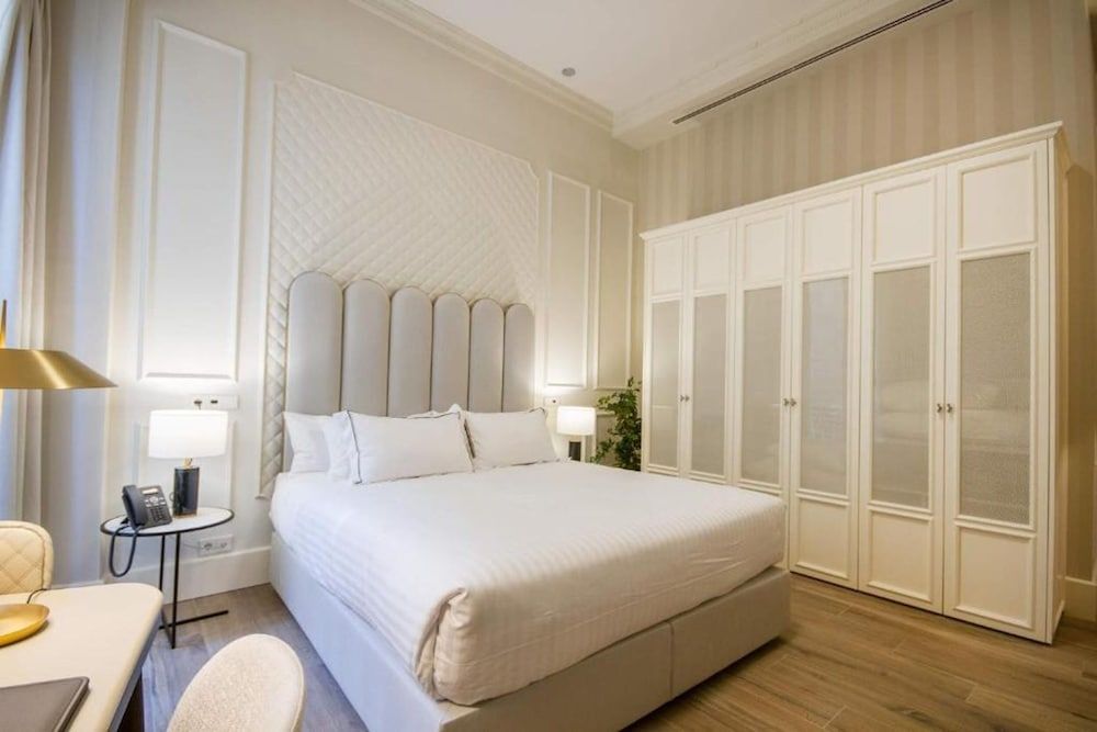 MYR Palacio Vallier Double Room 2