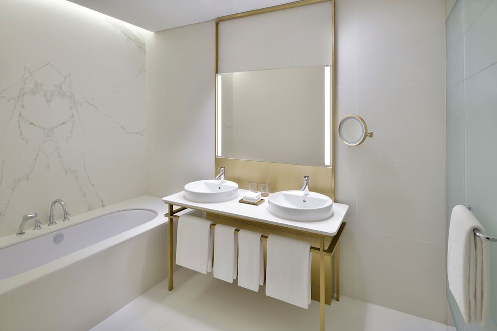 Vida Creek Harbour Deluxe Twin Room - Free Shuttle to Dubai Mall & La Mer Beach 5