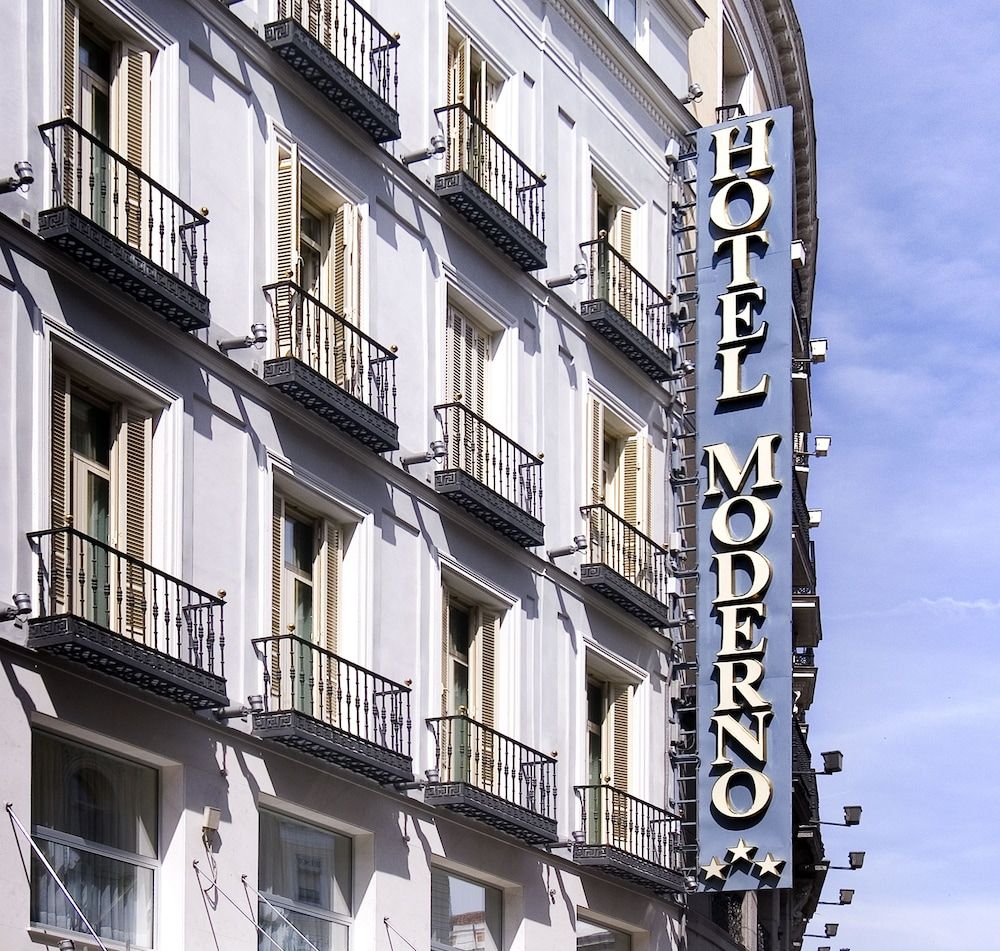 undefined Hotel Moderno Puerta del Sol 3