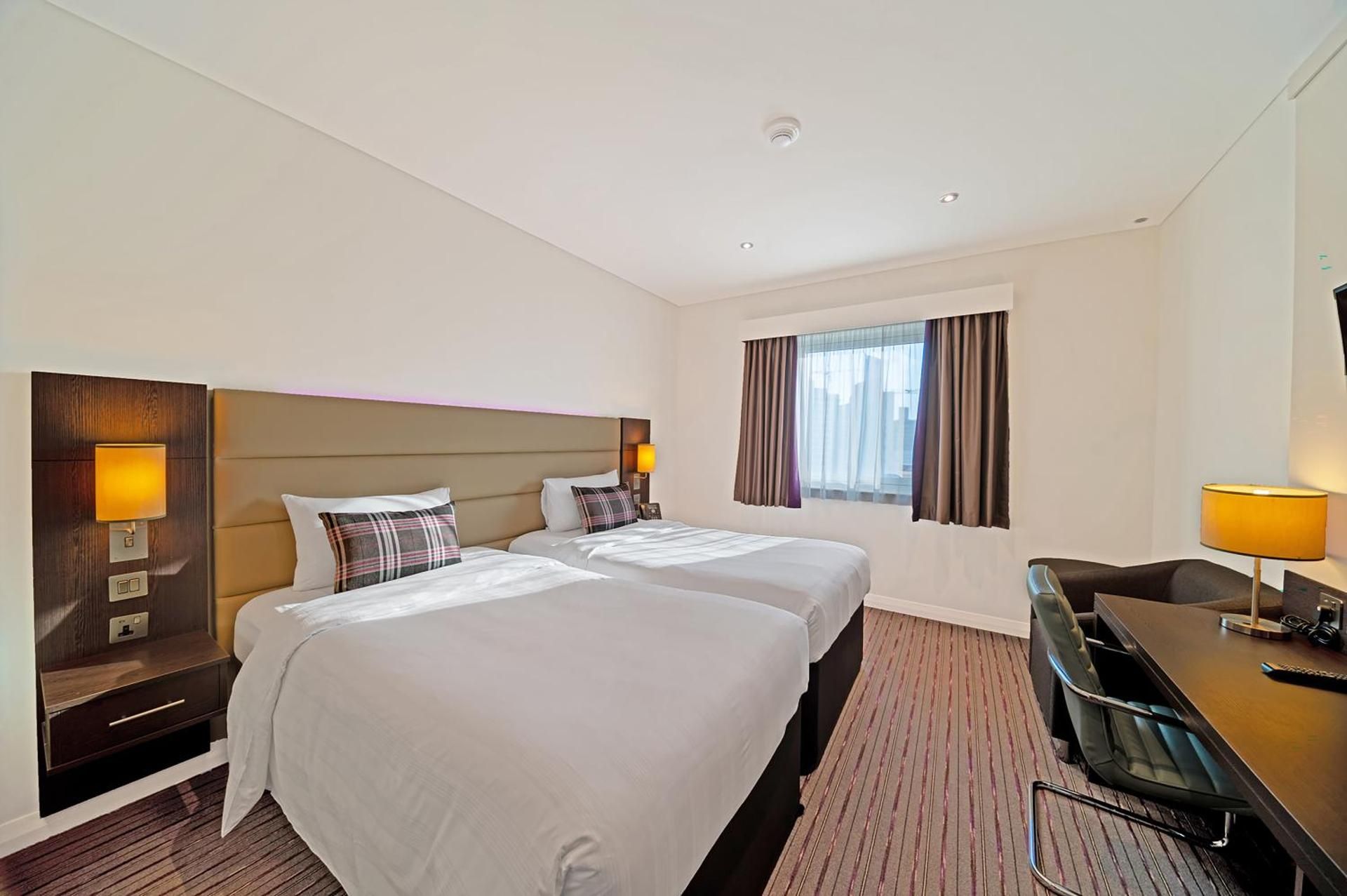 Premier Inn Dubai Al Jaddaf Non-Smoking - Twin Room - Free Shuttle to Festival City Mall