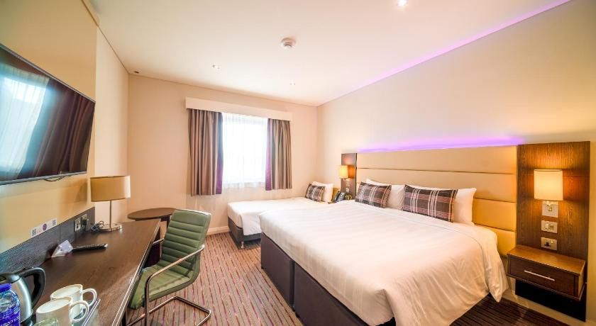 Premier Inn Dubai Al Jaddaf - An Emirates Group Company Family Room - Non Smoking 4