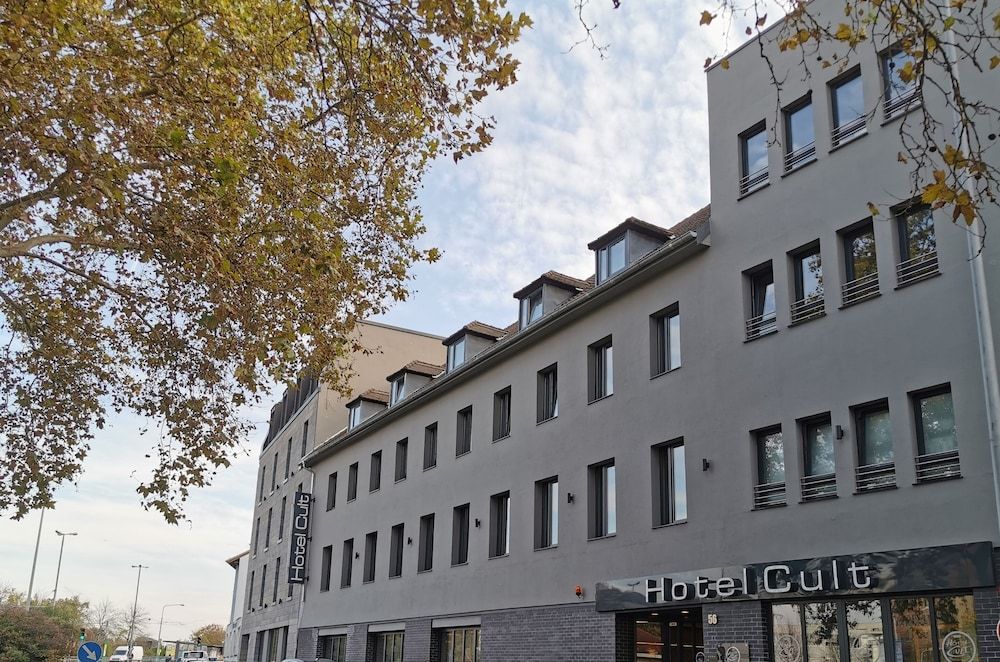 undefined Hotel Cult 7