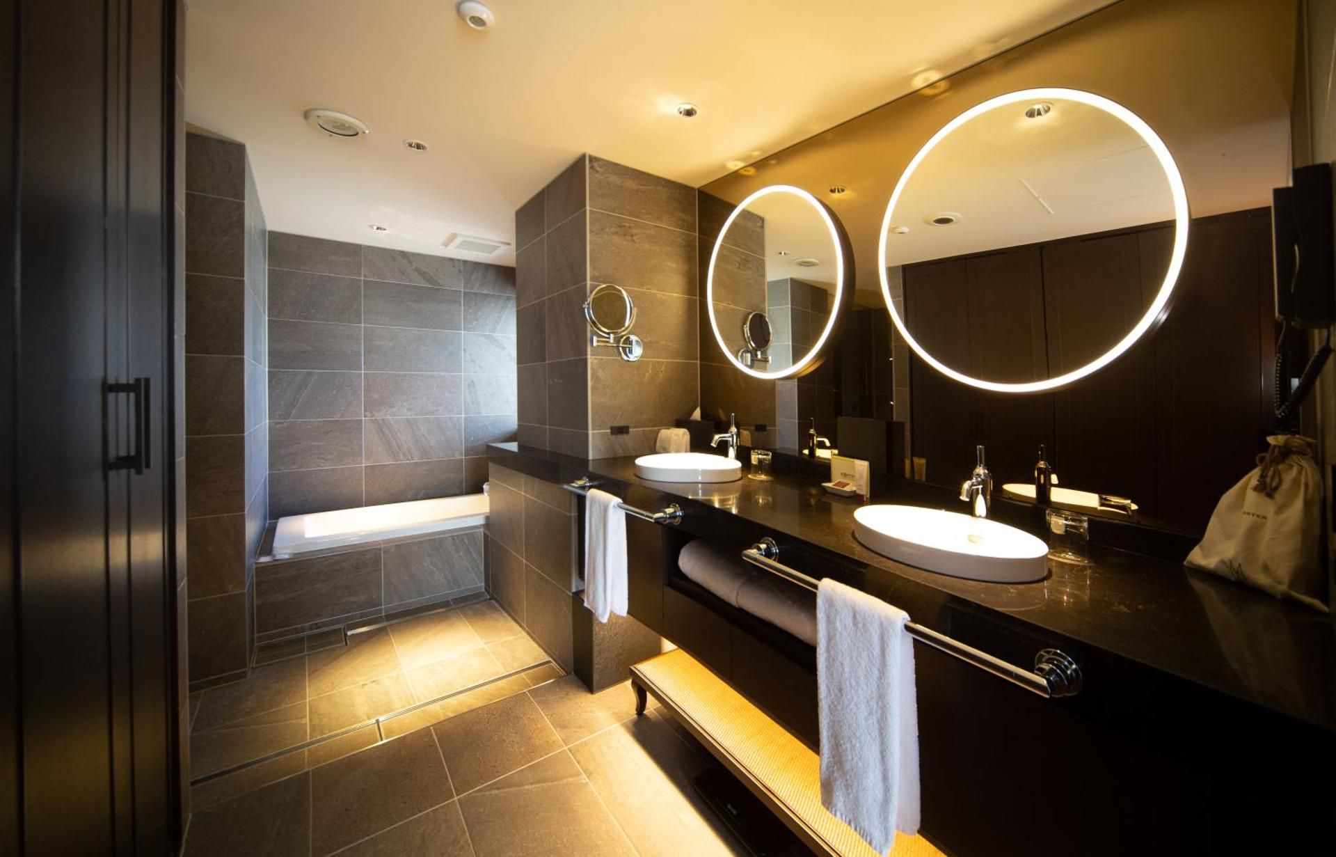 Twin Suite