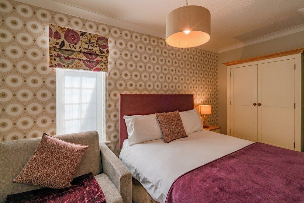 The Avon Causeway Hotel Family Room, 1 Bedroom, Ensuite 2