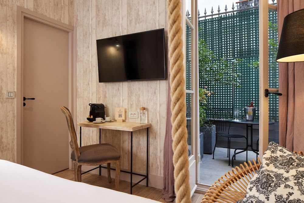 undefined Les Plumes Hôtel Paris 9