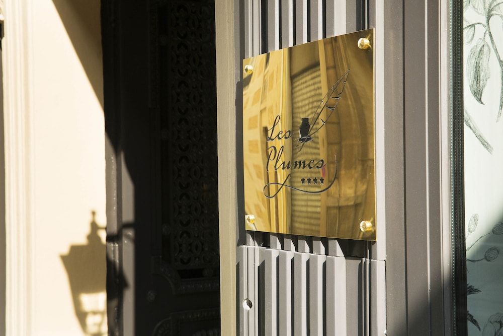 undefined Les Plumes Hôtel Paris 7