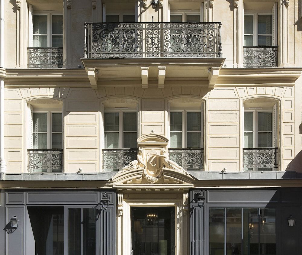 undefined Les Plumes Hôtel Paris 6