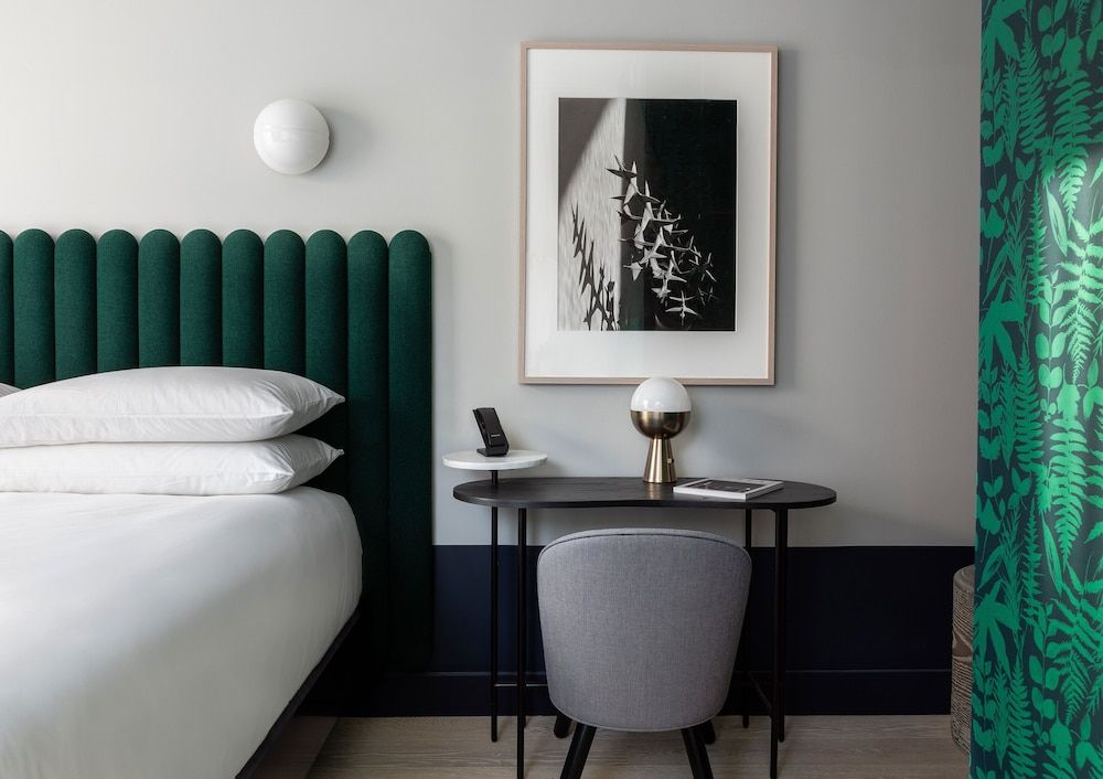 Woodlark Hotel Portland, a Tribute Portfolio Hotel Room, 1 King Bed 2