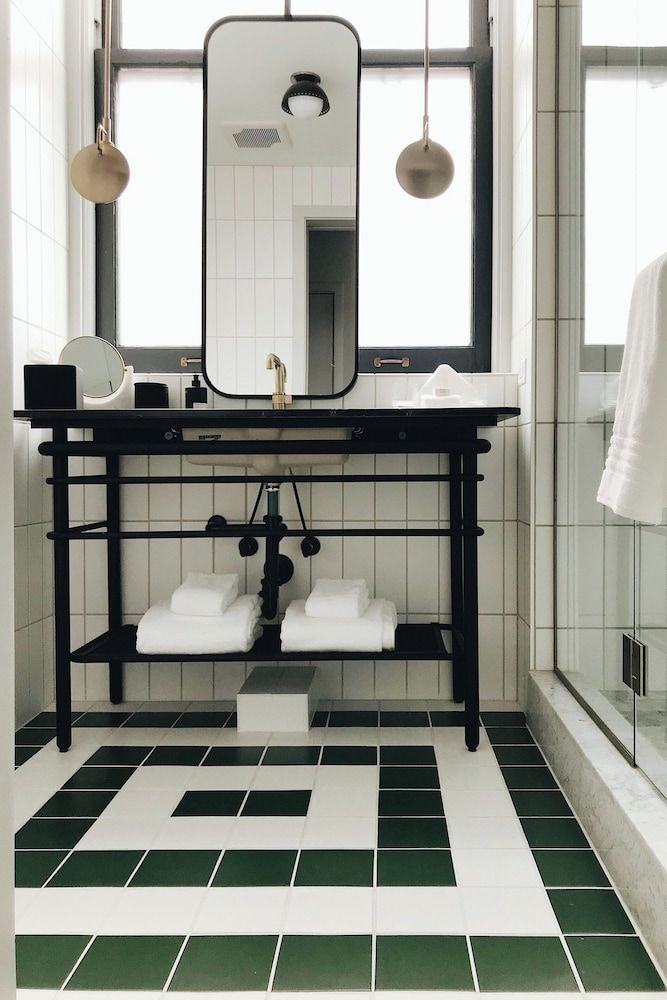Deluxe Room, 1 King Bed, City View
