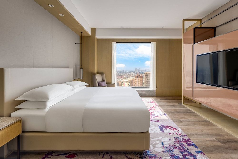 Family Suite, 1 King Bed