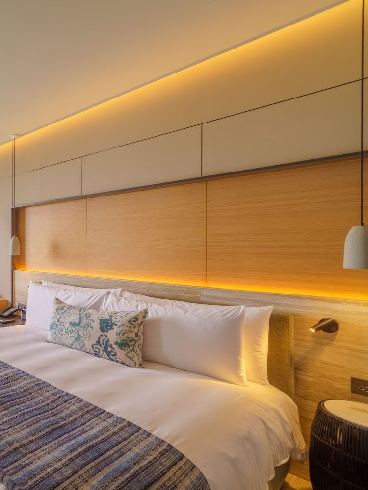 Renaissance Cancun Resort & Marina Deluxe Room, 1 King Bed with Sofa bed, Non Smoking, Balcony 2