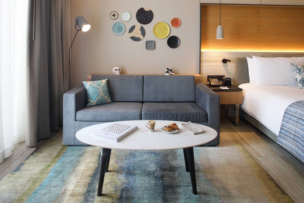 Renaissance Cancun Resort & Marina Deluxe Room, 1 King Bed with Sofa bed, Non Smoking, Balcony 3