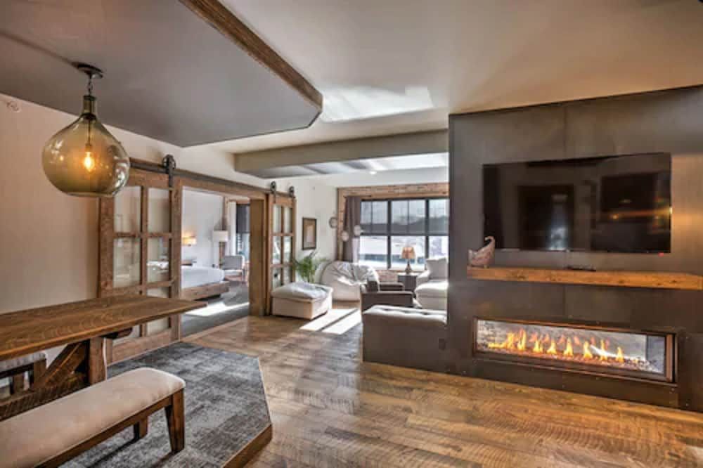 Hotel Crosby Presidential Suite, 2 Bedrooms