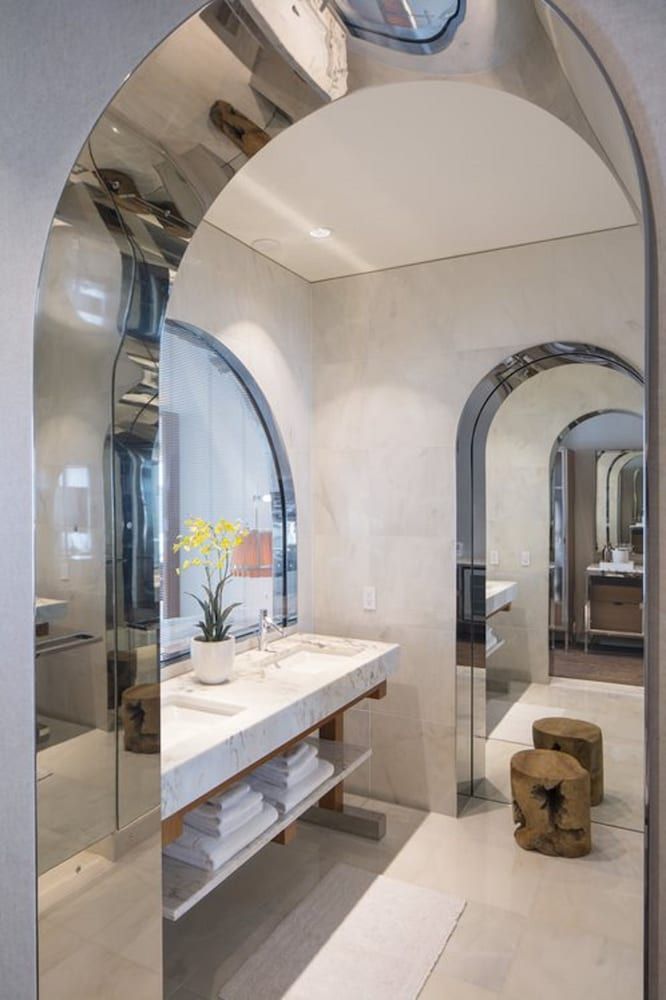 Lotte Hotel Seattle Superior Room, 1 King Bed, City View 4