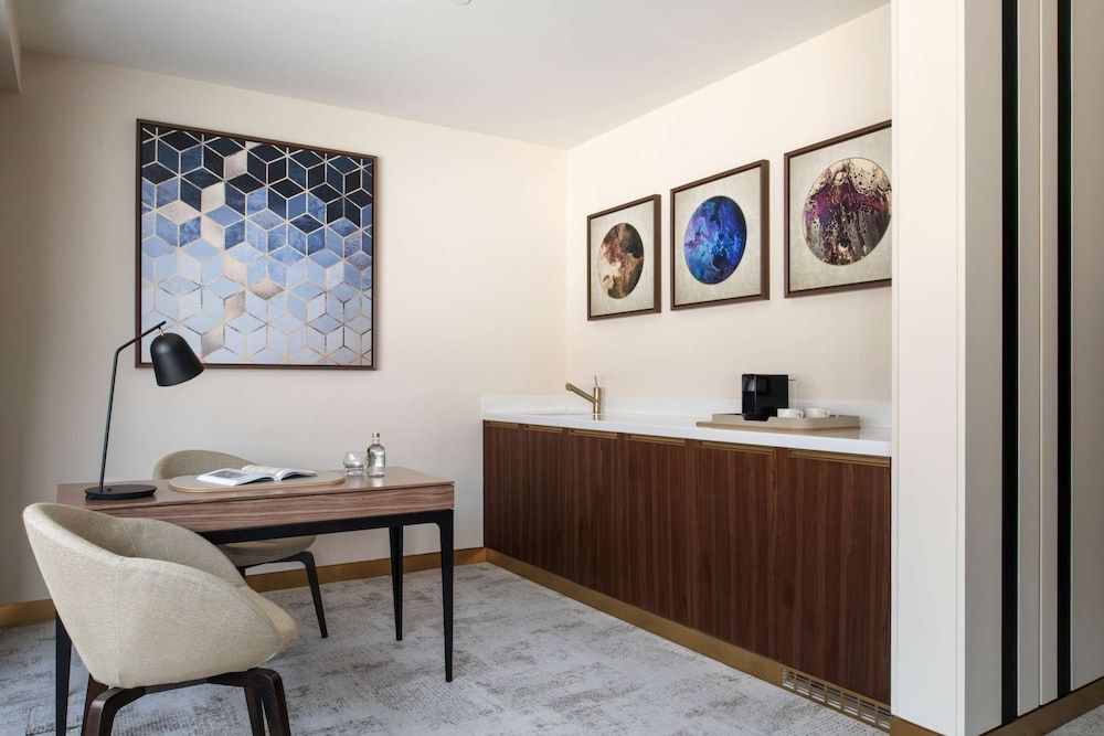 Steigenberger Hotel Doha Studio Suite 5