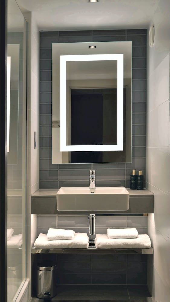 undefined Clayton Hotel Manchester City Centre 9
