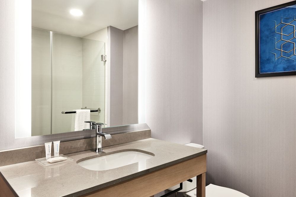 undefined Hyatt Place Phoenix / Downtown 9