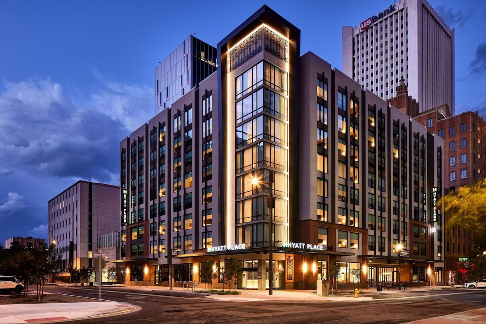 undefined Hyatt Place Phoenix / Downtown 5