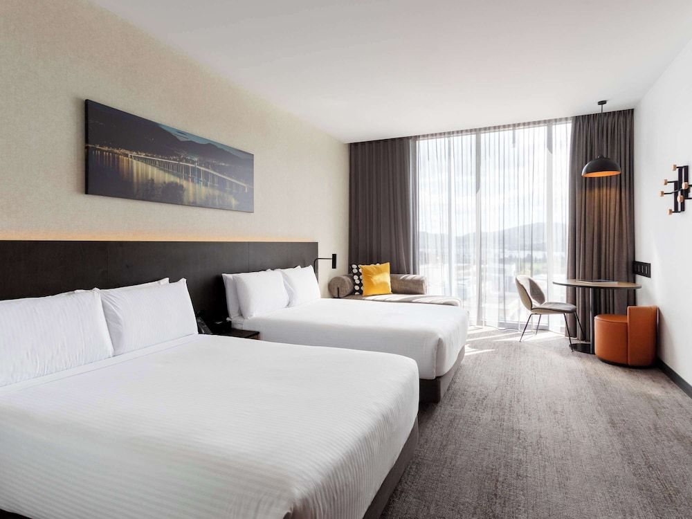 Deluxe Room, 2 Double Beds, Harbor View