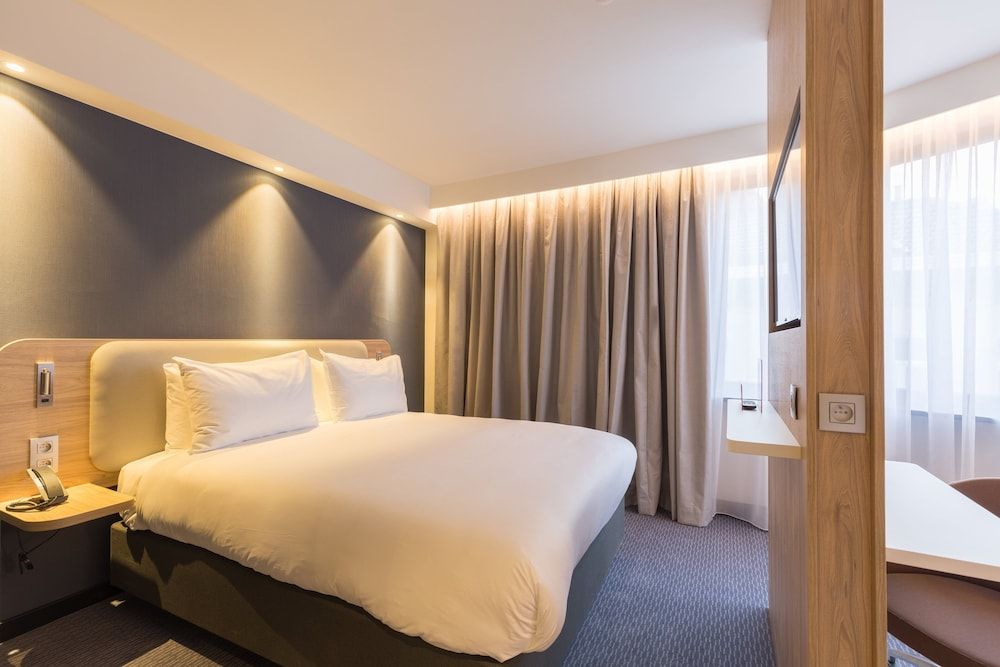 undefined Holiday Inn Express Brussels - Grand-Place by IHG 5