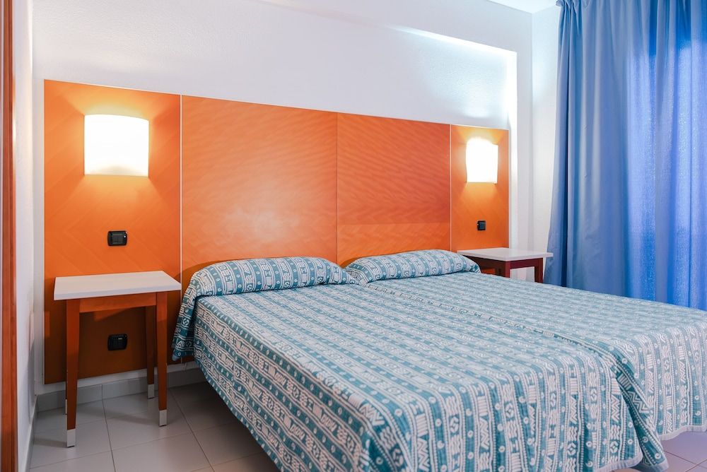 Economy Double Room (2 Adults)