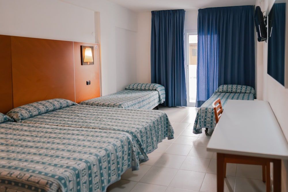Economy Triple Room (1 Adult + 2 Children)