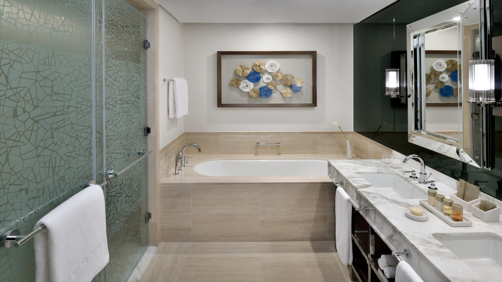 Grand Plaza Mövenpick Media City Superior King 3