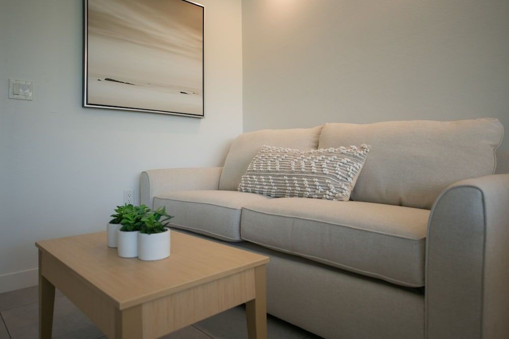 Casey Key Resorts - Mainland Deluxe King Room 16