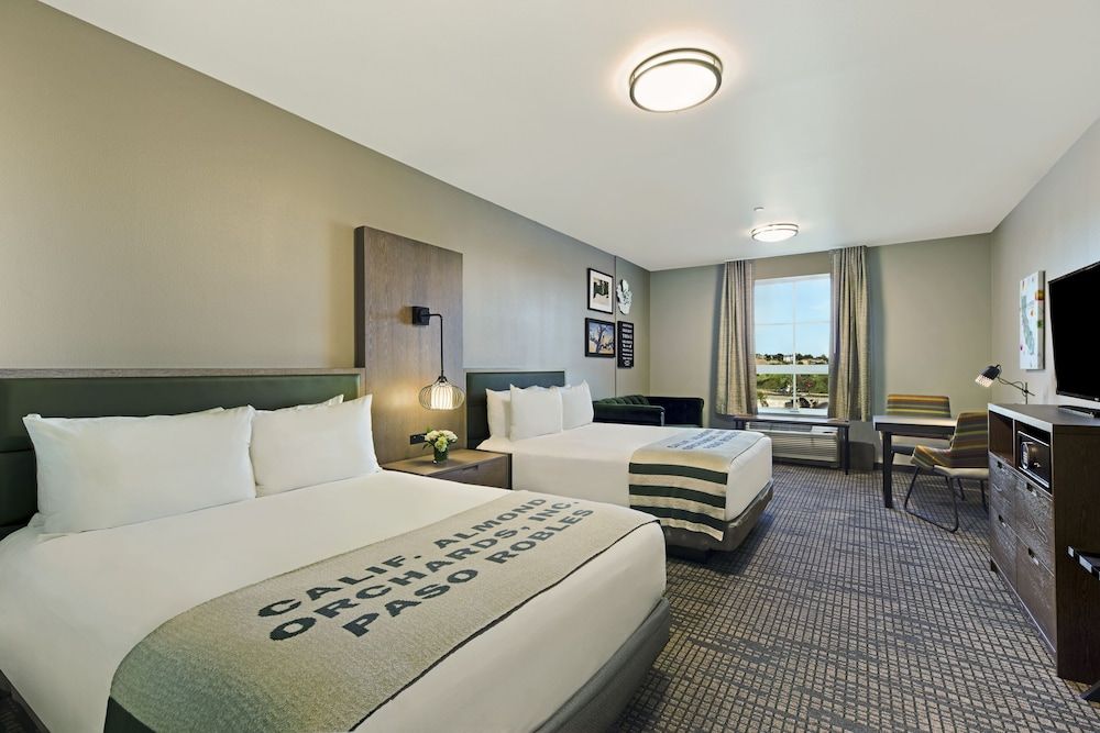 Oxford Suites Paso Robles