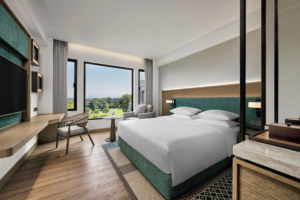 Premier Room, 1 King Bed