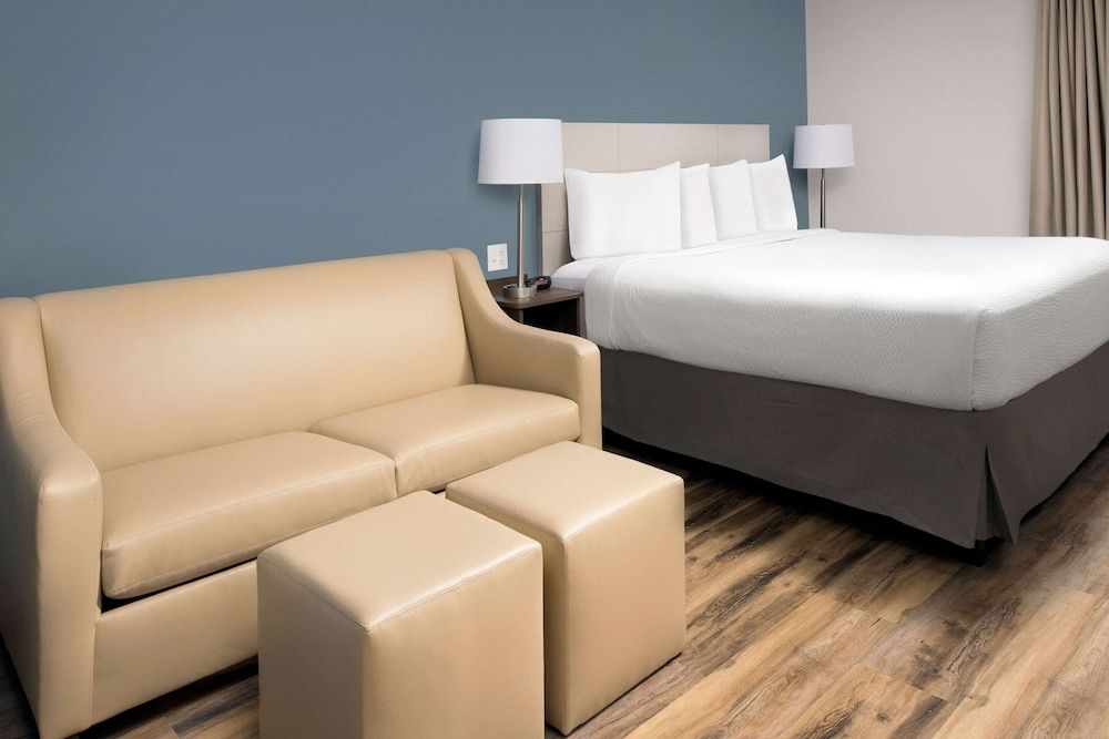 Standard Room, 1 King Bed, Non Smoking