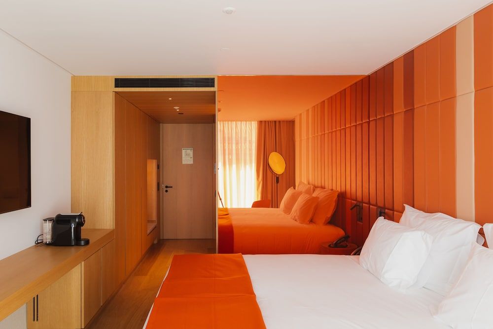 Lumen Hotel & The Lisbon Light Show Deluxe Double Room, City View 2