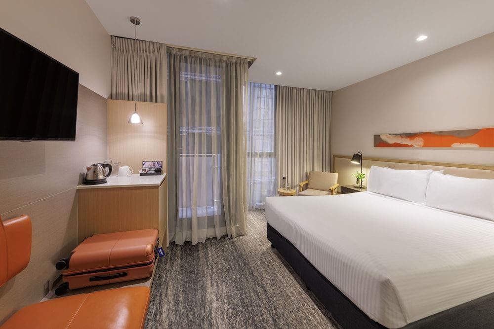 Brady Hotels Central Melbourne Brady Queen Room
