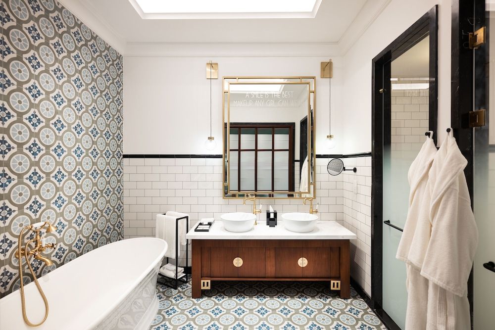 The Merchant Baku Deluxe Double Room 3