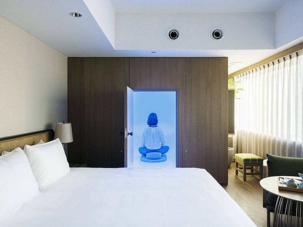 [MEDITATION (MU) ROOM] Deluxe Corner Double Room, Non-Smoking