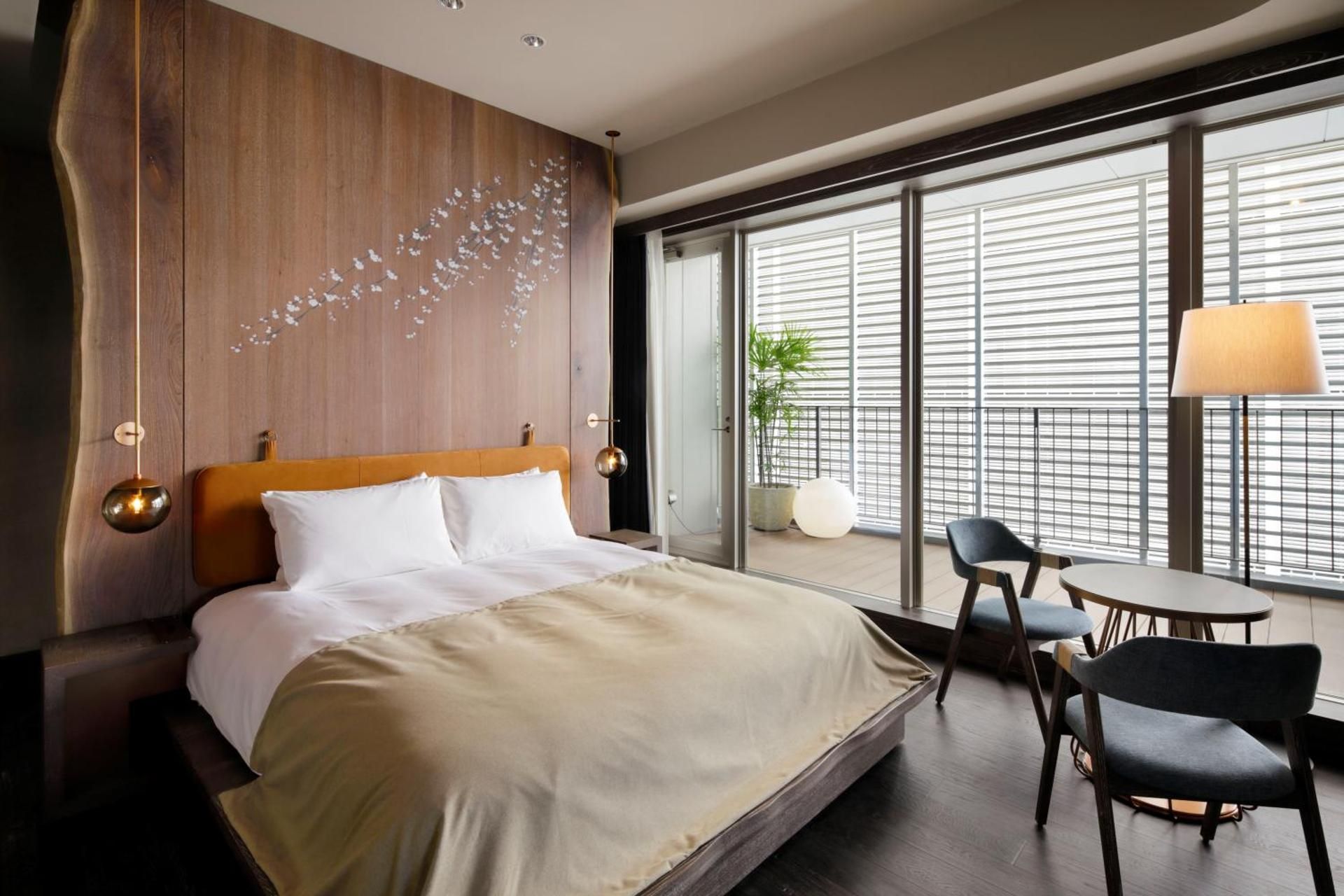 The Good Nature Suite - Lounge Access Included