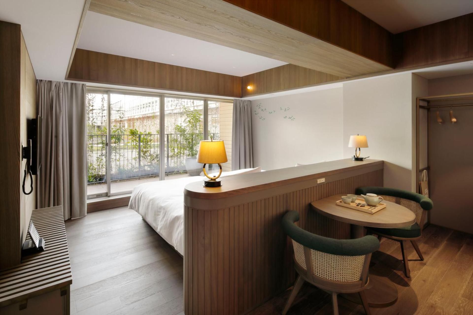 Garden View Twin Room with Terrace - Lounge Access Included