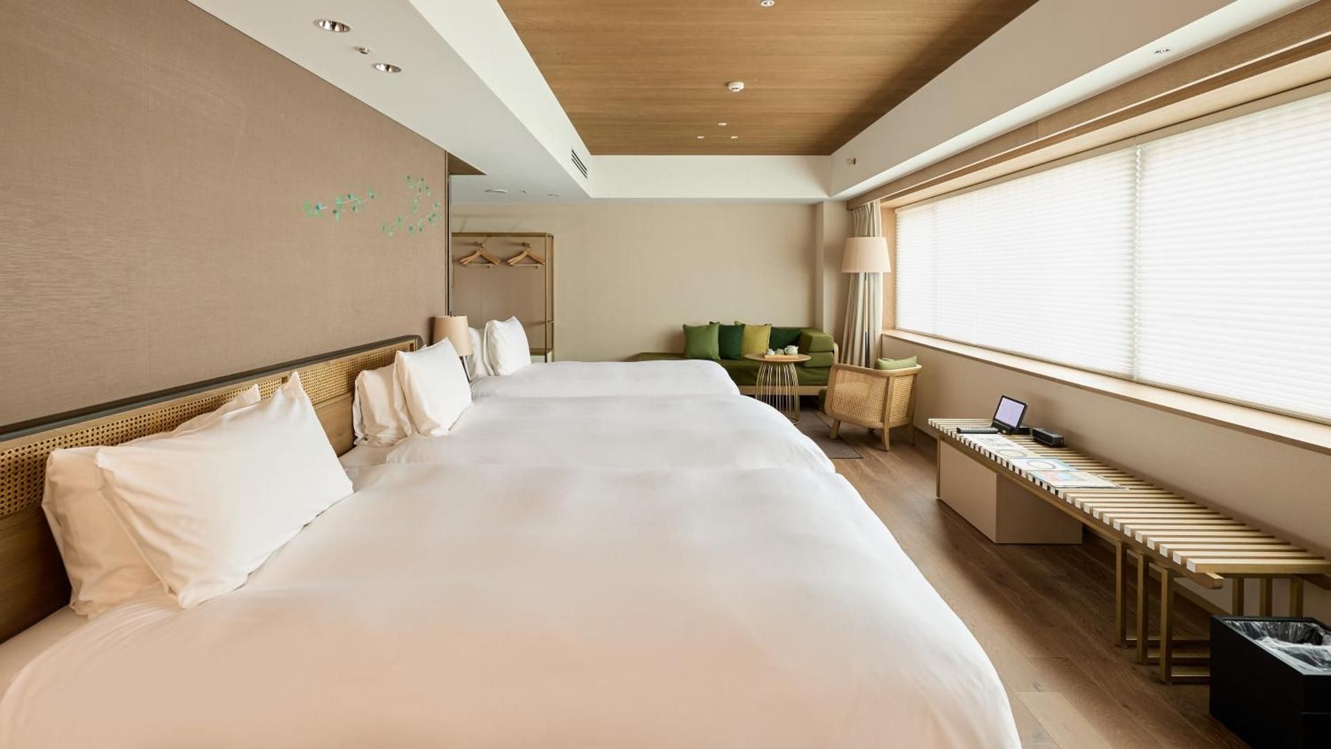 Deluxe Grand Twin Room - 3 Adults