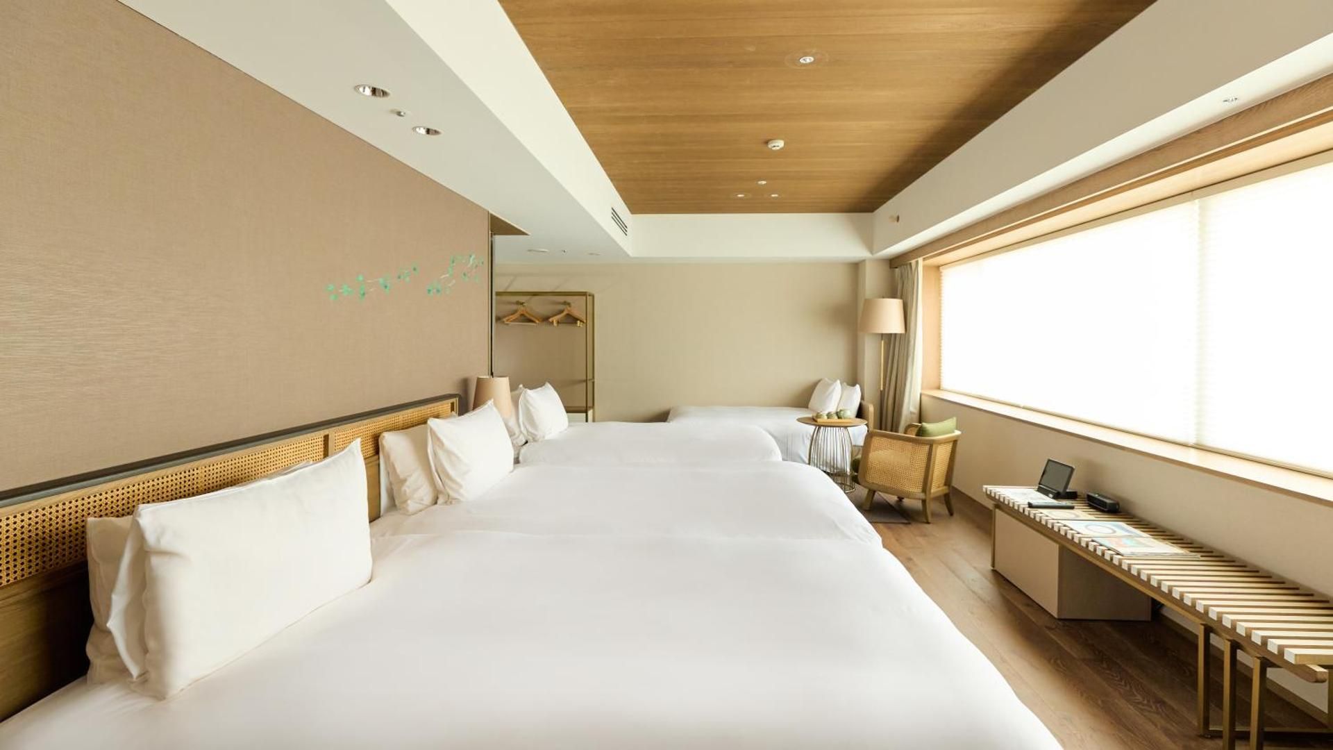 Deluxe Grand Twin Room - 4 Adults